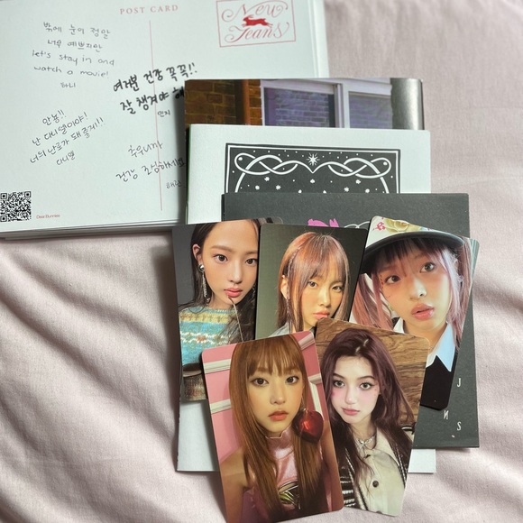 NewJeans “OMG” Ditto Signed Album - Picture 3 of 4